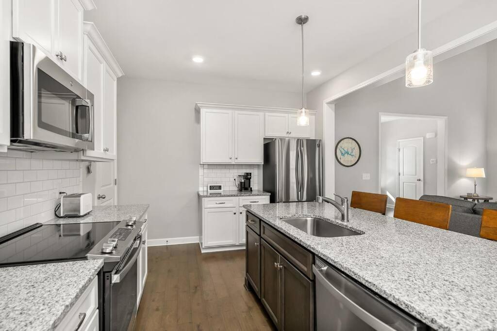 Beautiful Home With Lake And Marina Access, Firepit, Golf Cart Included Estill Springs Exterior photo